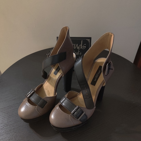 Brown and Black Platform heels Ann Taylor Size 6 - Picture 3 of 5